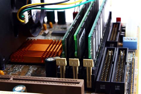 memory slots in motherboard